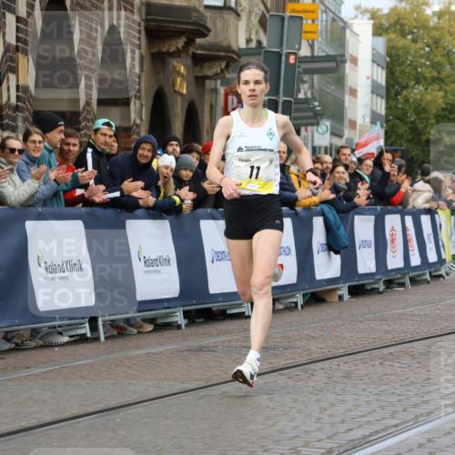 05.10.2025 - 20. swb-Marathon Bremen Strokosch-Dieckow http://msf.ph/oto/9219445 05.10.2025 10:30:15 Ziel 11 meine-sportfotos.de