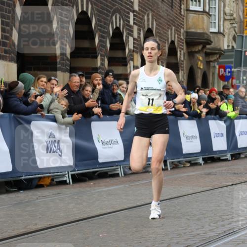 05.10.2025 - 20. swb-Marathon Bremen Strokosch-Dieckow http://msf.ph/oto/9219454 05.10.2025 10:30:16 Ziel 11 meine-sportfotos.de