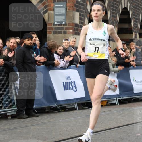 05.10.2025 - 20. swb-Marathon Bremen Strokosch-Dieckow http://msf.ph/oto/9219484 05.10.2025 10:30:16 Ziel 11 meine-sportfotos.de