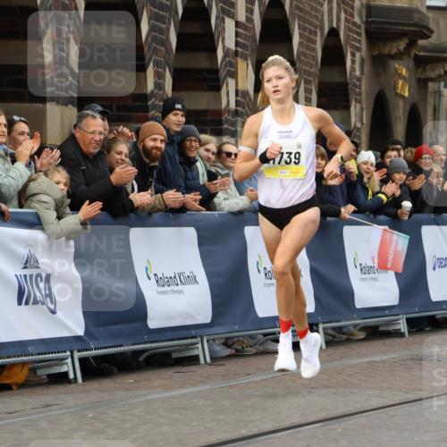 05.10.2025 - 20. swb-Marathon Bremen Strokosch-Dieckow http://msf.ph/oto/9219518 05.10.2025 10:30:49 Ziel  meine-sportfotos.de