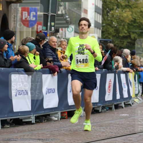 05.10.2025 - 20. swb-Marathon Bremen Strokosch-Dieckow http://msf.ph/oto/9220875 05.10.2025 10:37:06 Ziel 9480 meine-sportfotos.de