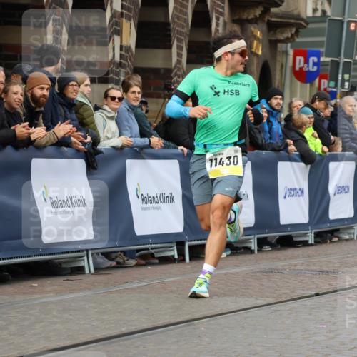 05.10.2025 - 20. swb-Marathon Bremen Strokosch-Dieckow http://msf.ph/oto/9221320 05.10.2025 10:38:23 Ziel 9809, 11430 meine-sportfotos.de
