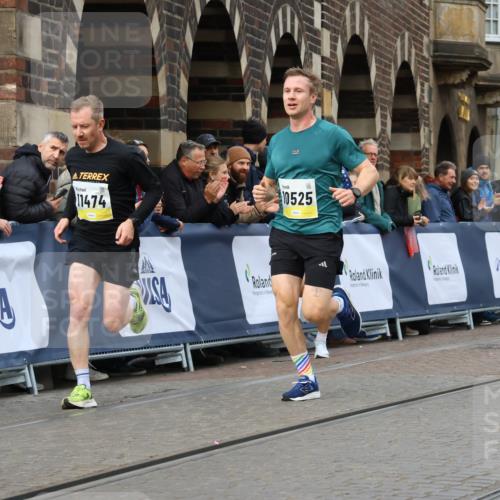 05.10.2025 - 20. swb-Marathon Bremen Strokosch-Dieckow http://msf.ph/oto/9221674 05.10.2025 10:39:37 Ziel 9289, 9671, 10525, 11349, 11418, 11474 meine-sportfotos.de