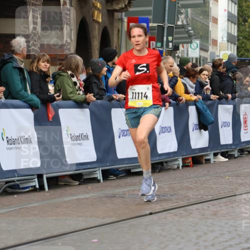 05.10.2025 - 20. swb-Marathon Bremen Strokosch-Dieckow http://msf.ph/oto/9221951 05.10.2025 10:40:34 Ziel 11114 meine-sportfotos.de