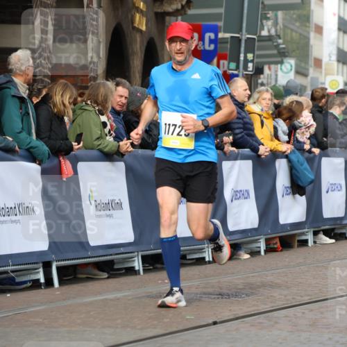 05.10.2025 - 20. swb-Marathon Bremen Strokosch-Dieckow http://msf.ph/oto/9222611 05.10.2025 10:42:30 Ziel 11725 meine-sportfotos.de