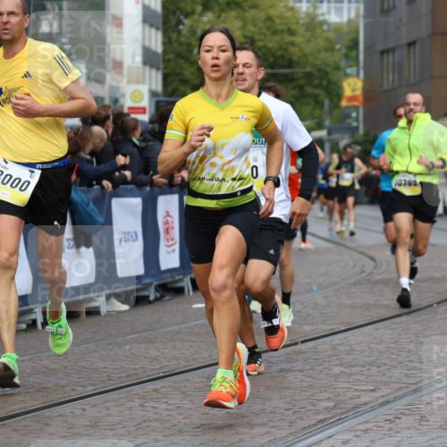 05.10.2025 - 20. swb-Marathon Bremen Strokosch-Dieckow http://msf.ph/oto/9223813 05.10.2025 10:45:40 Ziel 28, 8000, 9200, 9222, 9709, 9960, 10053, 10350, 10639, 10792, 10823, 11678, 11745 meine-sportfotos.de