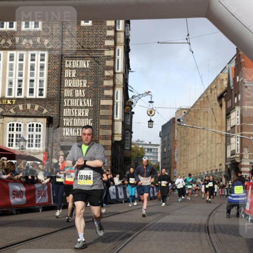 05.10.2025 - 20. swb-Marathon Bremen Yannick Fuchs http://msf.ph/oto/9224885 05.10.2025 10:56:25 Ziel 9258, 9855, 9968, 10191, 10196, 10424, 10992, 11364, 11366, 11554, 11630, 11741 meine-sportfotos.de