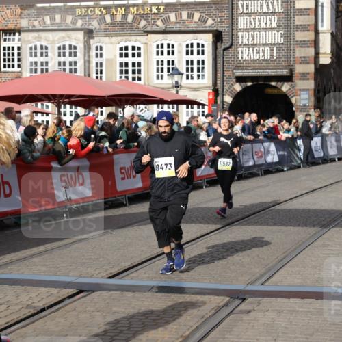 05.10.2025 - 20. swb-Marathon Bremen Yannick Fuchs http://msf.ph/oto/9225179 05.10.2025 10:59:52 Ziel 9473, 10420, 11582, 11720 meine-sportfotos.de