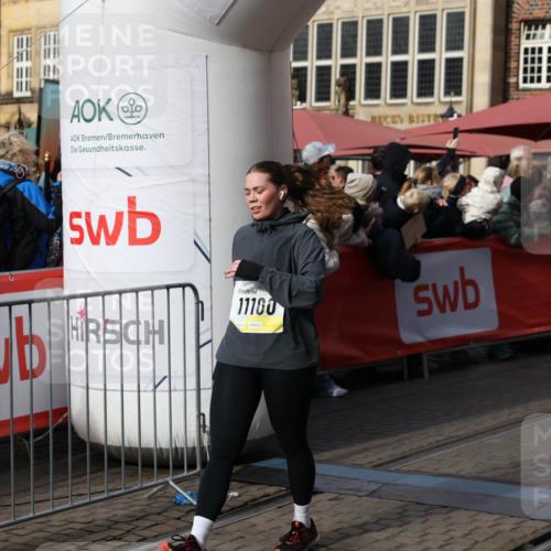 05.10.2025 - 20. swb-Marathon Bremen Yannick Fuchs http://msf.ph/oto/9225218 05.10.2025 10:56:40 Ziel 9547, 9790, 9886, 9932, 10005, 10008, 10042, 10179, 10387, 10546, 10648, 10971, 11100, 11253, 11260, 11571, 11691 meine-sportfotos.de
