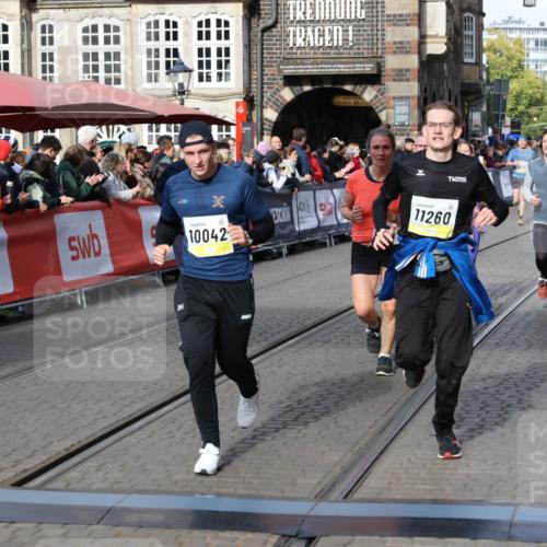 05.10.2025 - 20. swb-Marathon Bremen Yannick Fuchs http://msf.ph/oto/9225235 05.10.2025 10:56:41 Ziel 9547, 9790, 9886, 10005, 10008, 10042, 10179, 10387, 10546, 10648, 10971, 11100, 11253, 11260, 11571, 11691 meine-sportfotos.de