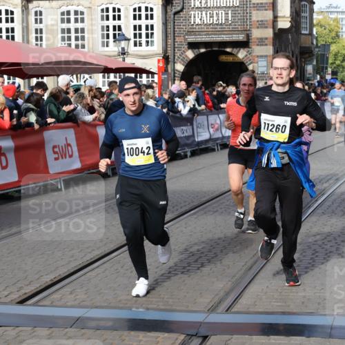 05.10.2025 - 20. swb-Marathon Bremen Yannick Fuchs http://msf.ph/oto/9225239 05.10.2025 10:56:41 Ziel 9547, 9790, 9886, 10005, 10008, 10042, 10179, 10387, 10546, 10648, 10971, 11100, 11253, 11260, 11571, 11691 meine-sportfotos.de