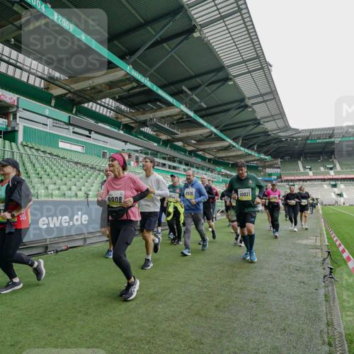 05.10.2025 - 20. swb-Marathon Bremen Michael Burmester http://msf.ph/oto/9225326 05.10.2025 10:39:33 Laufen im Stadion 7199, 7654, 7779, 7788, 7789, 7979, 8123, 9002, 9180, 9186, 9224, 9225, 9228, 9286, 9315, 9324, 9325, 9379, 9398, 9419, 9515, 9523, 9610, 9628, 9644, 9661, 9662, 9668, 9713, 9765, 9780, 9786, 9850, 9901, 9908, 9927, 9944, 9998, 10018, 10021, 10025, 10157, 10185, 10192, 10207, 10238, 10255, 10258, 10289, 10371, 10374, 10426, 10462, 10498, 10531, 10551, 10557, 10567, 10587, 10597, 10603, 10604, 10734, 10749, 9182, 9184, 9229, 9269, 9300, 9379, 9394 meine-sportfotos.de