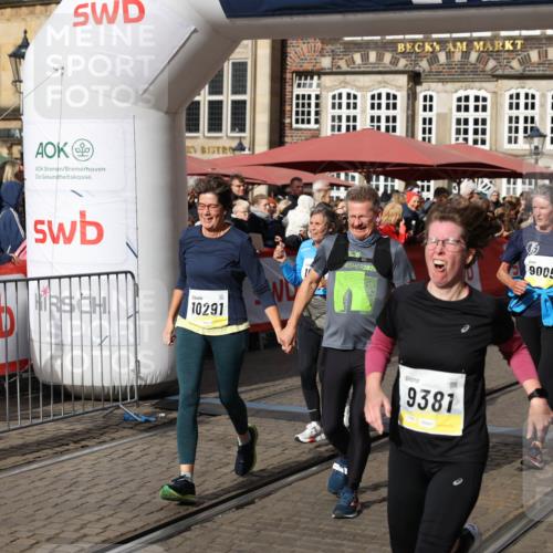 05.10.2025 - 20. swb-Marathon Bremen Yannick Fuchs http://msf.ph/oto/9225328 05.10.2025 11:00:09 Ziel 9005, 9381, 9604, 9611, 9612, 9666, 10138, 10290, 10291, 10311, 10572, 11026, 11266, 11444, 11639, 11644 meine-sportfotos.de