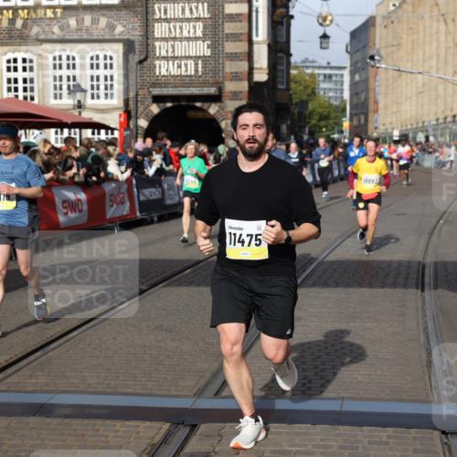 05.10.2025 - 20. swb-Marathon Bremen Yannick Fuchs http://msf.ph/oto/9225344 05.10.2025 10:56:47 Ziel 8118, 9266, 9547, 9886, 10008, 10042, 10059, 10644, 10683, 10971, 11260, 11475, 11691 meine-sportfotos.de
