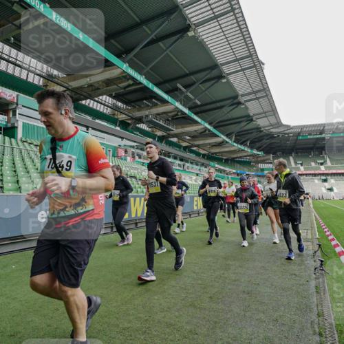 05.10.2025 - 20. swb-Marathon Bremen Michael Burmester http://msf.ph/oto/9225382 05.10.2025 10:39:43 Laufen im Stadion 7199, 7654, 7779, 7789, 7979, 9002, 9180, 9186, 9220, 9224, 9225, 9228, 9286, 9315, 9325, 9419, 9515, 9523, 9554, 9571, 9610, 9628, 9644, 9661, 9662, 9668, 9713, 9765, 9780, 9786, 9850, 9901, 9908, 9931, 9944, 9976, 9998, 10018, 10021, 10025, 10157, 10185, 10192, 10207, 10238, 10255, 10258, 10286, 10289, 10371, 10374, 10383, 10422, 10426, 10451, 10462, 10498, 10531, 10532, 10557, 10567, 10587, 10597, 10603, 10604, 10619, 10749, 9229, 9269, 9300, 9324, 9379, 9394 meine-sportfotos.de