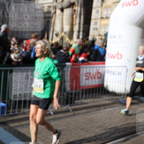 05.10.2025 - 20. swb-Marathon Bremen Yannick Fuchs http://msf.ph/oto/9225457 05.10.2025 10:56:54 Ziel 8118, 9188, 9266, 10059, 10145, 10644, 10683, 10845, 11426, 11675, 11734 meine-sportfotos.de
