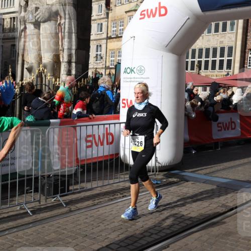 05.10.2025 - 20. swb-Marathon Bremen Yannick Fuchs http://msf.ph/oto/9225462 05.10.2025 10:56:54 Ziel 8118, 9188, 9266, 10059, 10145, 10644, 10683, 10845, 11426, 11675, 11734 meine-sportfotos.de