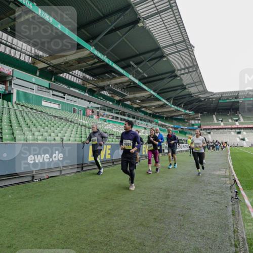 05.10.2025 - 20. swb-Marathon Bremen Michael Burmester http://msf.ph/oto/9225463 05.10.2025 10:40:03 Laufen im Stadion 7654, 7779, 7789, 7799, 7979, 9002, 9180, 9186, 9220, 9228, 9241, 9275, 9286, 9308, 9315, 9325, 9387, 9419, 9423, 9491, 9523, 9552, 9554, 9571, 9615, 9619, 9623, 9644, 9661, 9662, 9713, 9721, 9780, 9786, 9866, 9901, 9931, 9976, 10018, 10021, 10025, 10157, 10160, 10185, 10192, 10207, 10238, 10286, 10289, 10374, 10383, 10422, 10426, 10451, 10462, 10531, 10532, 10542, 10567, 10587, 10597, 10603, 10604, 10619, 10674, 10699, 10737, 10749, 11090, 11270, 7654, 9224 meine-sportfotos.de