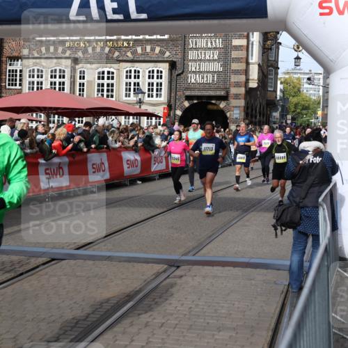 05.10.2025 - 20. swb-Marathon Bremen Yannick Fuchs http://msf.ph/oto/9225634 05.10.2025 11:00:17 Ziel 7177, 7621, 9603, 9611, 9666, 9672, 10138, 10345, 10489, 10572, 10889, 10919, 11026, 11050, 11125, 11266, 11600, 11713 meine-sportfotos.de