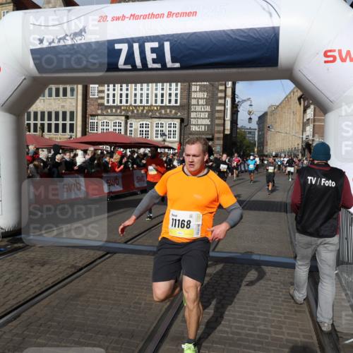 05.10.2025 - 20. swb-Marathon Bremen Yannick Fuchs http://msf.ph/oto/9225830 05.10.2025 10:57:06 Ziel 9451, 9669, 9937, 10069, 10105, 10397, 10867, 10924, 11168, 11274 meine-sportfotos.de