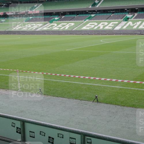 05.10.2025 - 20. swb-Marathon Bremen Michael Burmester http://msf.ph/oto/9225873 05.10.2025 09:53:28 Laufen im Stadion  meine-sportfotos.de