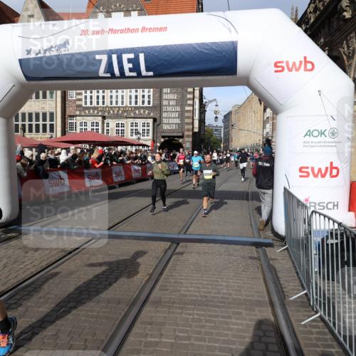 05.10.2025 - 20. swb-Marathon Bremen Yannick Fuchs http://msf.ph/oto/9225934 05.10.2025 10:57:08 Ziel 9451, 9797, 9937, 10069, 10105, 10397, 10867, 11168, 11435 meine-sportfotos.de