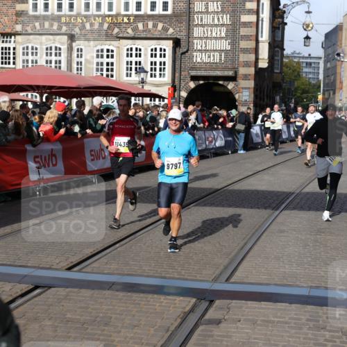 05.10.2025 - 20. swb-Marathon Bremen Yannick Fuchs http://msf.ph/oto/9226008 05.10.2025 10:57:11 Ziel 5172, 9451, 9797, 9937, 10069, 10867, 11168, 11435, 11566 meine-sportfotos.de