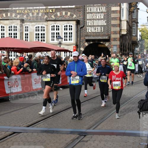 05.10.2025 - 20. swb-Marathon Bremen Yannick Fuchs http://msf.ph/oto/9226018 05.10.2025 11:00:32 Ziel 7215, 9173, 10067, 10217, 10406, 10492, 10504, 10794, 10930, 11063, 11263, 11424, 11699 meine-sportfotos.de