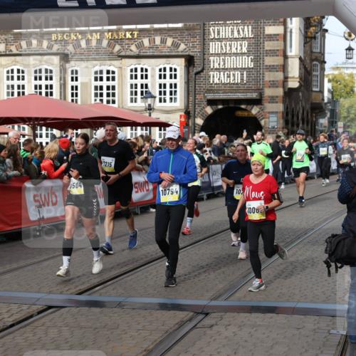 05.10.2025 - 20. swb-Marathon Bremen Yannick Fuchs http://msf.ph/oto/9226028 05.10.2025 11:00:32 Ziel 7215, 9173, 10067, 10217, 10406, 10492, 10504, 10794, 10930, 11063, 11263, 11424, 11699 meine-sportfotos.de