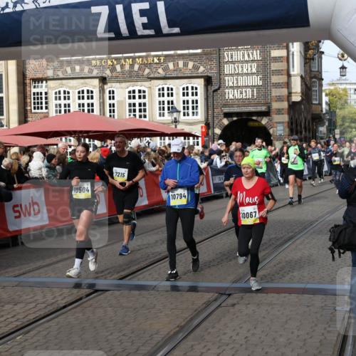 05.10.2025 - 20. swb-Marathon Bremen Yannick Fuchs http://msf.ph/oto/9226044 05.10.2025 11:00:32 Ziel 7215, 9173, 10067, 10217, 10406, 10492, 10504, 10794, 10930, 11063, 11263, 11424, 11699 meine-sportfotos.de