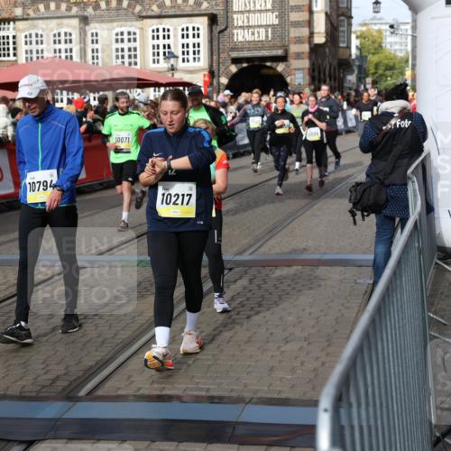 05.10.2025 - 20. swb-Marathon Bremen Yannick Fuchs http://msf.ph/oto/9226189 05.10.2025 11:00:36 Ziel 7178, 7215, 9173, 9177, 9531, 10063, 10067, 10071, 10217, 10504, 10794, 10930, 11003, 11255, 11534, 11595, 11610, 11619 meine-sportfotos.de