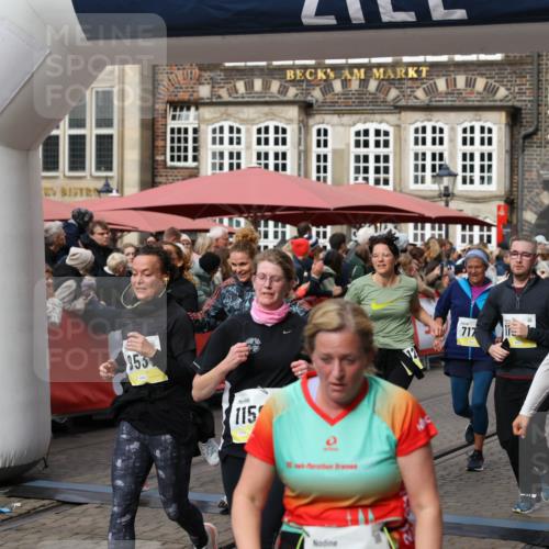 05.10.2025 - 20. swb-Marathon Bremen Yannick Fuchs http://msf.ph/oto/9226226 05.10.2025 11:00:39 Ziel 7178, 7215, 9173, 9177, 9271, 9531, 10063, 10067, 10071, 10079, 10217, 10504, 10794, 10930, 11003, 11071, 11255, 11511, 11534, 11595, 11610, 11619 meine-sportfotos.de