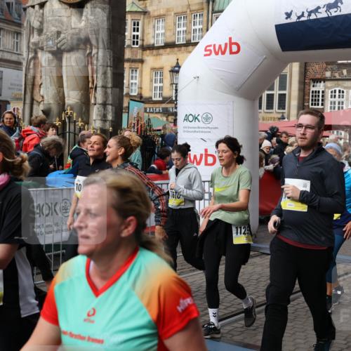 05.10.2025 - 20. swb-Marathon Bremen Yannick Fuchs http://msf.ph/oto/9226311 05.10.2025 11:00:41 Ziel 7178, 9173, 9177, 9271, 9531, 10063, 10071, 10079, 10930, 11003, 11071, 11162, 11255, 11511, 11534, 11595, 11610, 11619 meine-sportfotos.de