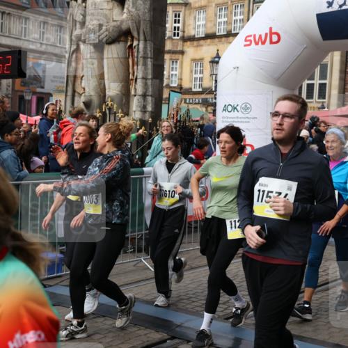 05.10.2025 - 20. swb-Marathon Bremen Yannick Fuchs http://msf.ph/oto/9226331 05.10.2025 11:00:41 Ziel 7178, 9173, 9177, 9271, 9531, 10063, 10071, 10079, 10930, 11003, 11071, 11162, 11255, 11511, 11534, 11595, 11610, 11619 meine-sportfotos.de