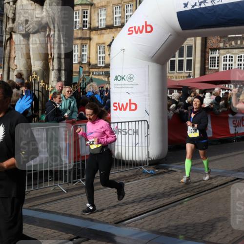 05.10.2025 - 20. swb-Marathon Bremen Yannick Fuchs http://msf.ph/oto/9226397 05.10.2025 10:57:33 Ziel 7101, 9000, 9215, 9260, 9550, 9844, 10281, 10367, 10645, 10950, 11606 meine-sportfotos.de