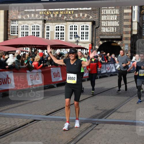 05.10.2025 - 20. swb-Marathon Bremen Yannick Fuchs http://msf.ph/oto/9226479 05.10.2025 10:57:37 Ziel 7101, 9000, 9215, 9625, 9904, 9914, 9962, 10139, 10645, 10950, 11606 meine-sportfotos.de