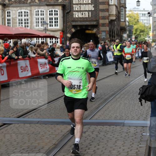 05.10.2025 - 20. swb-Marathon Bremen Yannick Fuchs http://msf.ph/oto/9226480 05.10.2025 11:00:47 Ziel 9271, 9272, 9858, 10079, 10518, 10872, 11034, 11071, 11162, 11511 meine-sportfotos.de