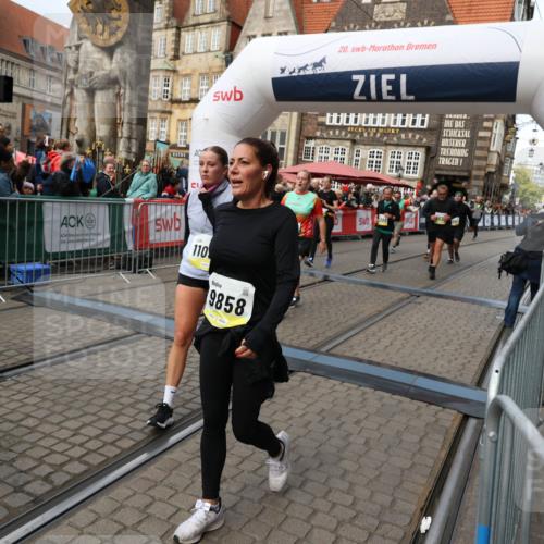 05.10.2025 - 20. swb-Marathon Bremen Yannick Fuchs http://msf.ph/oto/9226599 05.10.2025 11:00:53 Ziel 9272, 9327, 9389, 9827, 9858, 10182, 10518, 10571, 10690, 10872, 10901, 11034 meine-sportfotos.de