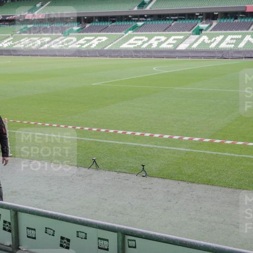 05.10.2025 - 20. swb-Marathon Bremen Michael Burmester http://msf.ph/oto/9226685 05.10.2025 10:16:42 Laufen im Stadion 33, 2 meine-sportfotos.de