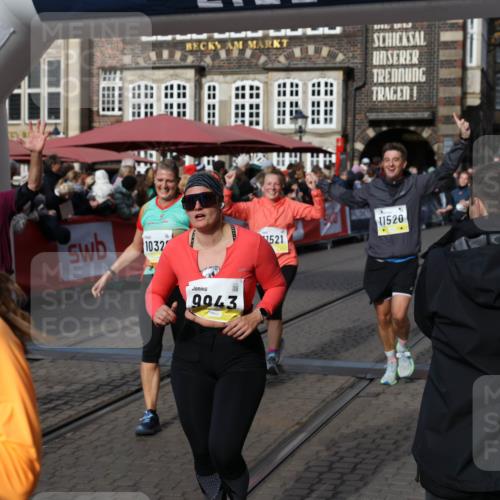05.10.2025 - 20. swb-Marathon Bremen Yannick Fuchs http://msf.ph/oto/9226808 05.10.2025 10:57:50 Ziel 9309, 9372, 9585, 9943, 9979, 10225, 10250, 10329, 10341, 10555, 10694, 10754, 11352, 11520, 11521, 11583, 11731 meine-sportfotos.de