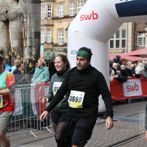 05.10.2025 - 20. swb-Marathon Bremen Yannick Fuchs http://msf.ph/oto/9226856 05.10.2025 11:00:57 Ziel 9327, 9389, 9827, 10182, 10571, 10690, 10872, 10901, 11155 meine-sportfotos.de