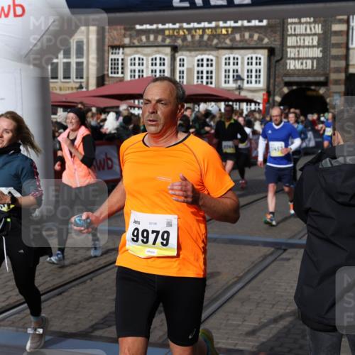 05.10.2025 - 20. swb-Marathon Bremen Yannick Fuchs http://msf.ph/oto/9226955 05.10.2025 10:57:54 Ziel 9372, 9585, 9943, 9979, 10219, 10225, 10250, 10329, 10341, 10555, 10890, 11457, 11520, 11521, 11564, 11575, 11731, 11744 meine-sportfotos.de
