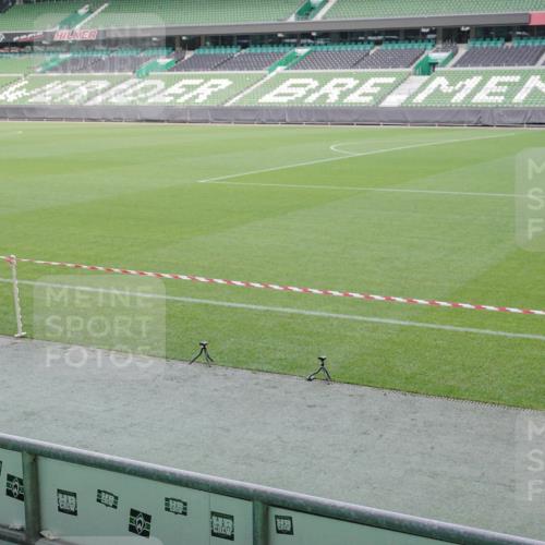 05.10.2025 - 20. swb-Marathon Bremen Michael Burmester http://msf.ph/oto/9227107 05.10.2025 10:19:15 Laufen im Stadion 9320, 9996, 10247, 10894, 11130, 11730, 9280 meine-sportfotos.de