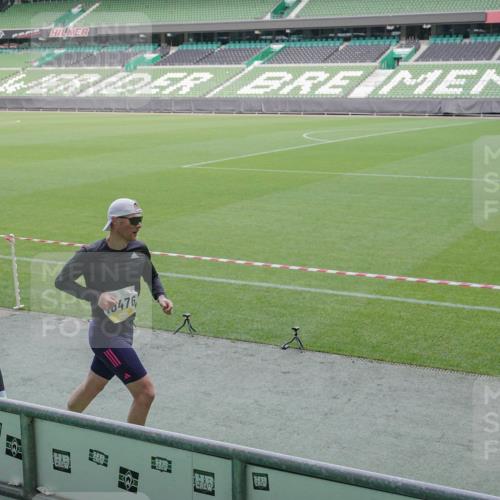 05.10.2025 - 20. swb-Marathon Bremen Michael Burmester http://msf.ph/oto/9227165 05.10.2025 10:20:13 Laufen im Stadion 9319, 9320, 9340, 9694, 9697, 9851, 10410, 10476, 10538, 10718, 11013, 11341, 11443, 10247, 10894, 11130 meine-sportfotos.de