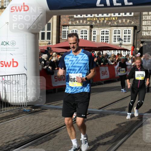 05.10.2025 - 20. swb-Marathon Bremen Yannick Fuchs http://msf.ph/oto/9227261 05.10.2025 11:01:14 Ziel 9208, 9305, 9443, 9880, 9954, 10228, 10359, 10477, 10630, 11053, 11524, 11719 meine-sportfotos.de
