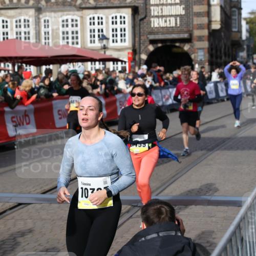 05.10.2025 - 20. swb-Marathon Bremen Yannick Fuchs http://msf.ph/oto/9227459 05.10.2025 10:58:14 Ziel 9576, 9582, 9634, 9872, 10127, 10377, 10395, 10398, 10459, 10620, 10793, 11058, 11601, 11608 meine-sportfotos.de