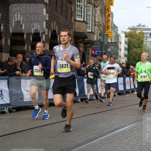 05.10.2025 - 20. swb-Marathon Bremen Strokosch-Dieckow http://msf.ph/oto/9227652 05.10.2025 10:50:05 Ziel 9485, 9645, 9676, 9689, 9787, 10246, 10868, 11104, 11208, 11288, 11295, 11621 meine-sportfotos.de