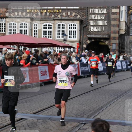 05.10.2025 - 20. swb-Marathon Bremen Yannick Fuchs http://msf.ph/oto/9227767 05.10.2025 10:58:21 Ziel 7077, 9330, 9634, 9952, 10377, 10398, 10620, 11562, 11608 meine-sportfotos.de