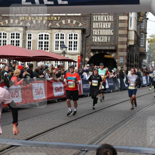 05.10.2025 - 20. swb-Marathon Bremen Yannick Fuchs http://msf.ph/oto/9227800 05.10.2025 10:58:22 Ziel 7077, 9330, 9634, 9952, 10368, 10377, 10398, 10620, 10786, 11049, 11562, 11608 meine-sportfotos.de