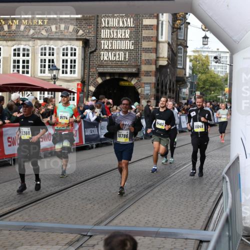 05.10.2025 - 20. swb-Marathon Bremen Yannick Fuchs http://msf.ph/oto/9227867 05.10.2025 10:58:24 Ziel 7077, 9174, 9330, 9462, 9952, 10368, 10398, 10786, 11049, 11562, 11608, 11724 meine-sportfotos.de
